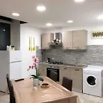 Graphite House * ナポリ