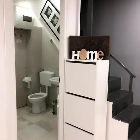Apartman Graphite House