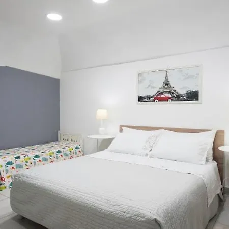 Graphite House Nápoly