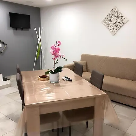 Graphite House Napoli