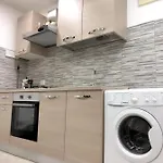 Graphite House Apartmán *